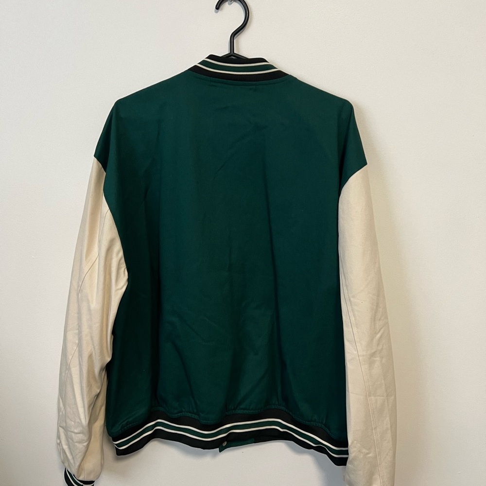 Beautiful bomber jacket - Picture 2 of 2